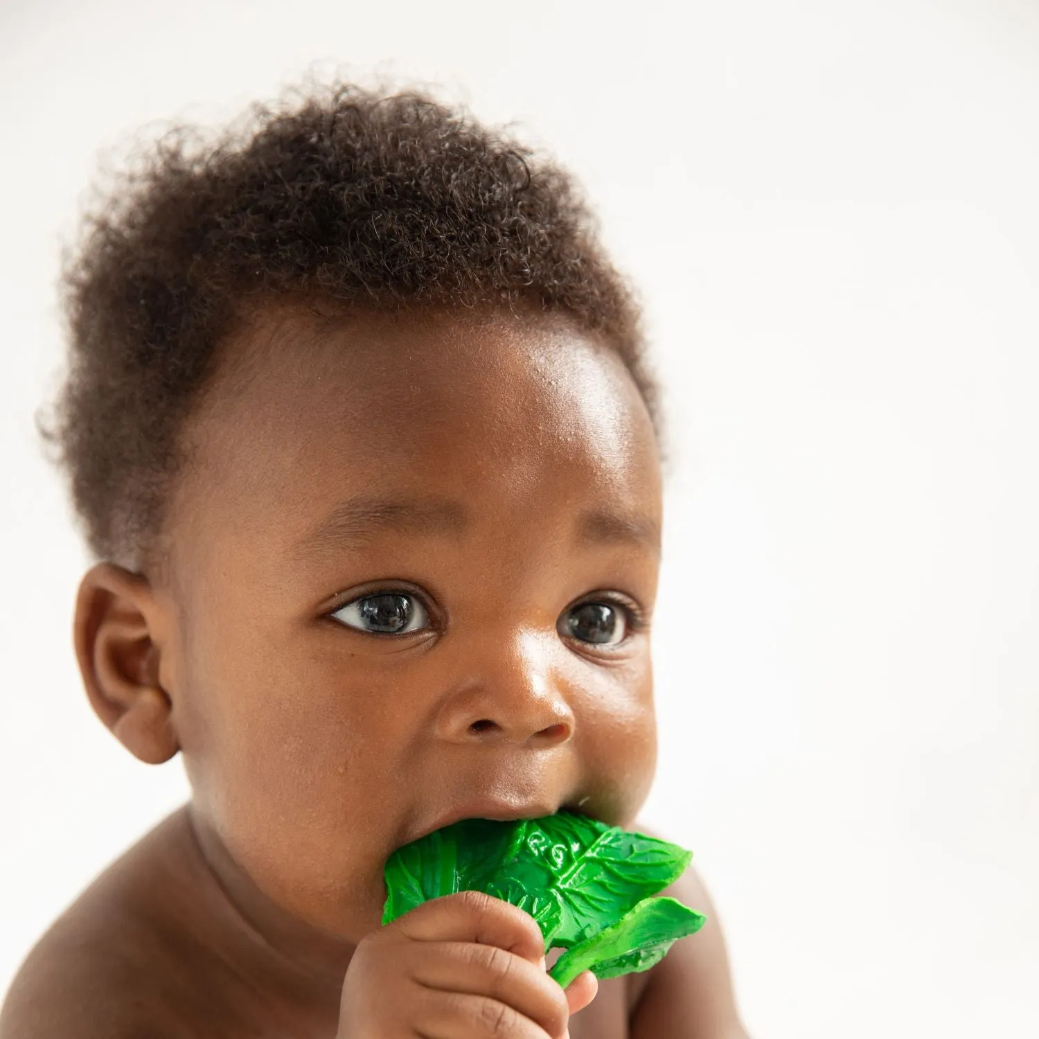 Oli & Carol Ramona The Radish Natural Rubber Teether